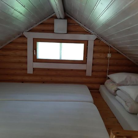 Hotel Huhtaniemen Moekkikylae Veteli Esterno foto
