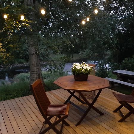 Hotel Huhtaniemen Moekkikylae Veteli Esterno foto