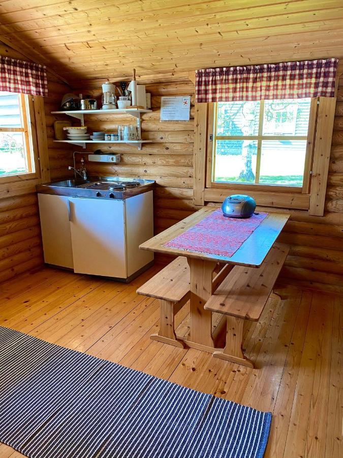 Hotel Huhtaniemen Moekkikylae Veteli Esterno foto