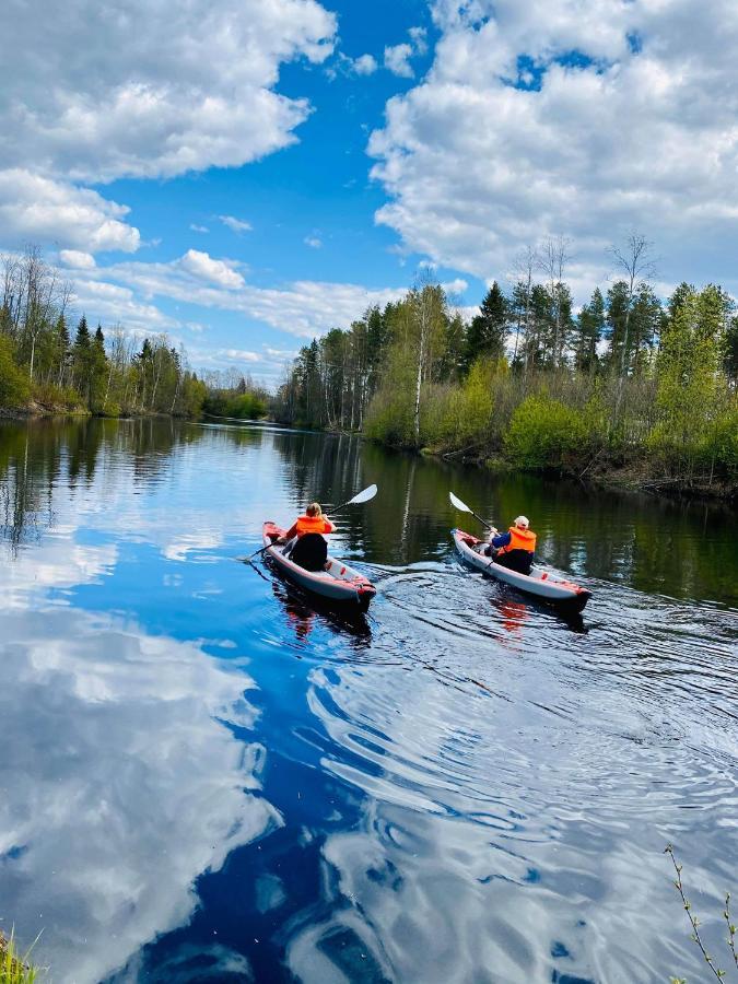 Hotel Huhtaniemen Moekkikylae Veteli Esterno foto