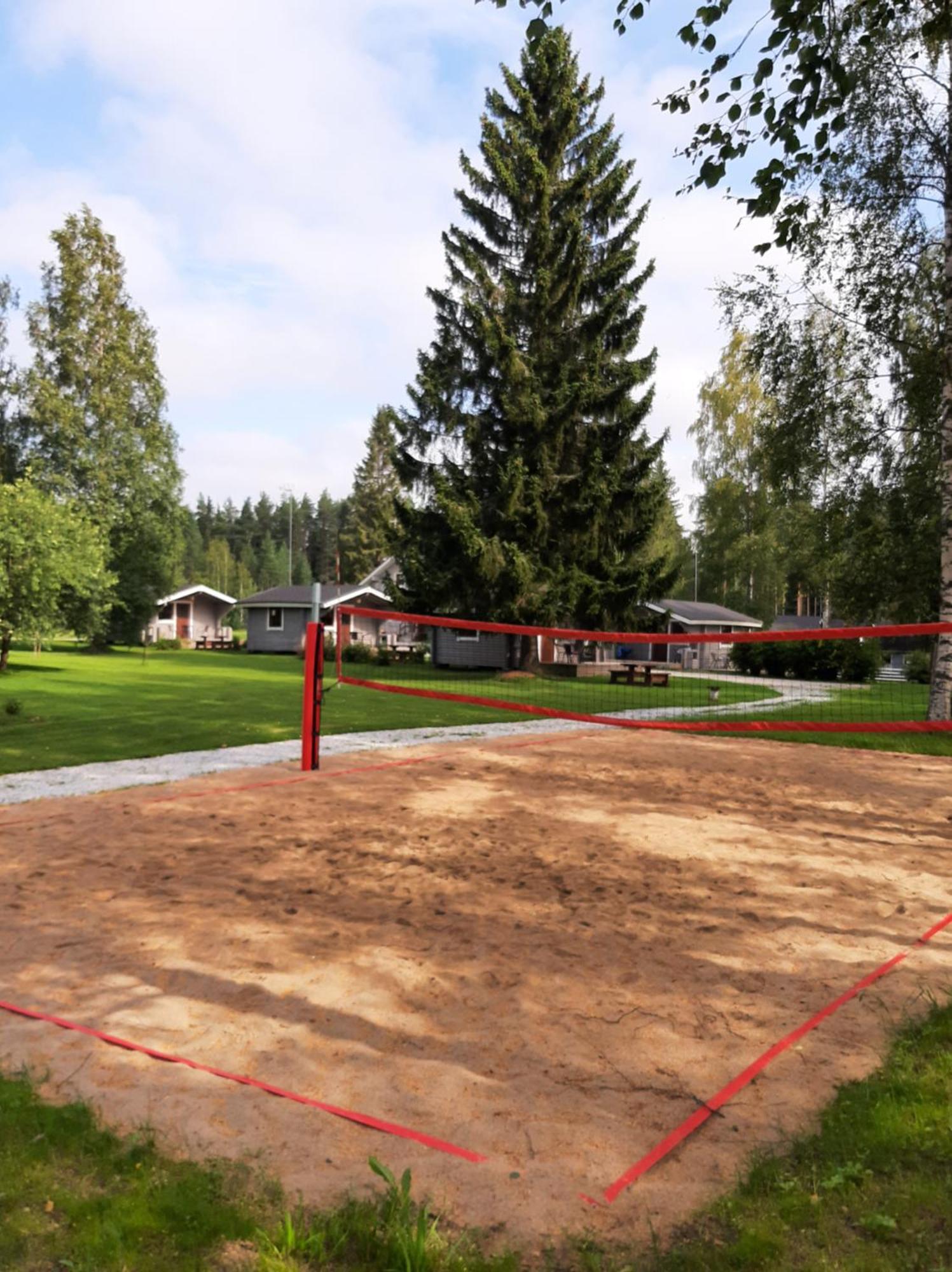 Hotel Huhtaniemen Moekkikylae Veteli Esterno foto