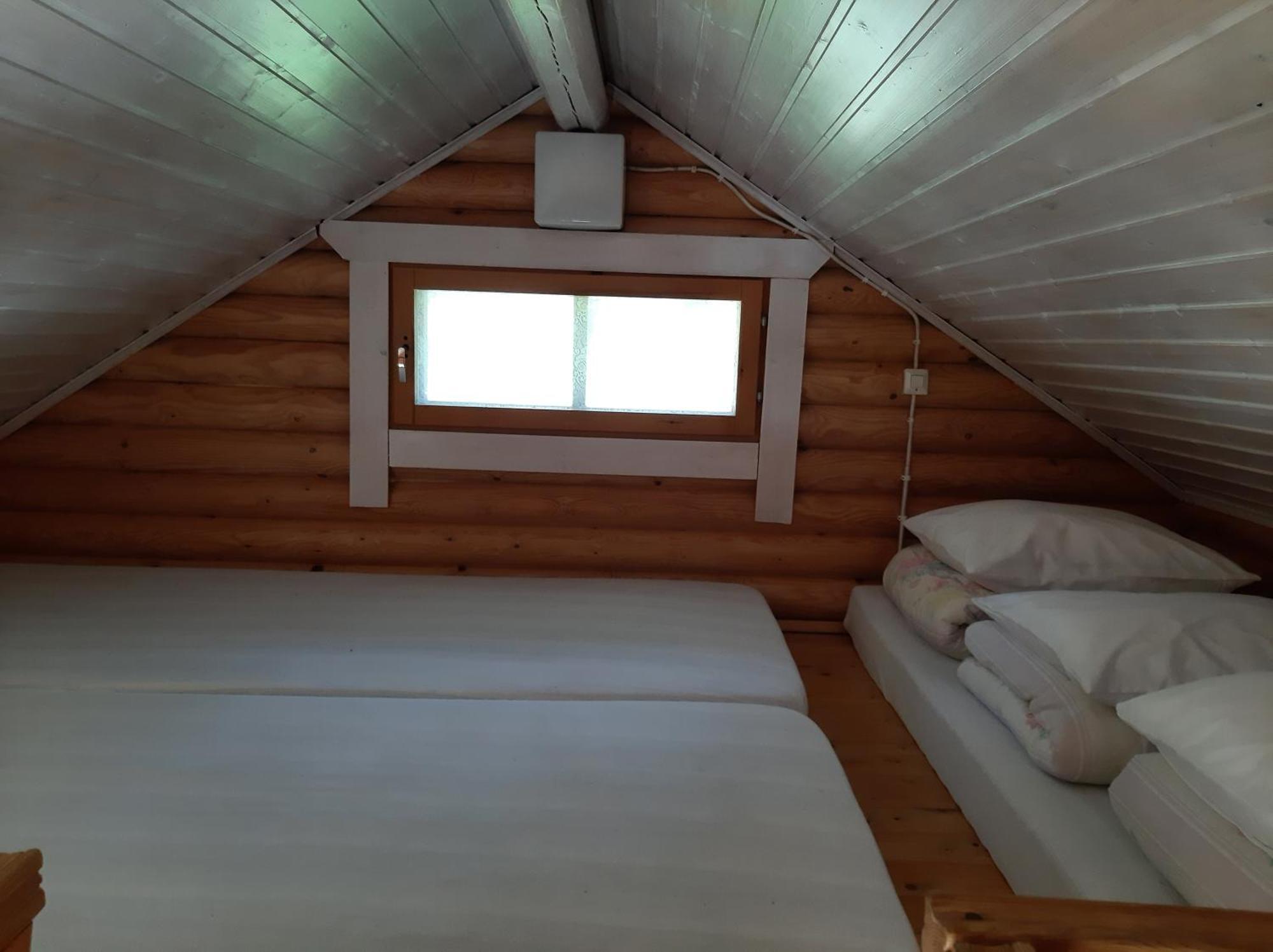 Hotel Huhtaniemen Moekkikylae Veteli Esterno foto
