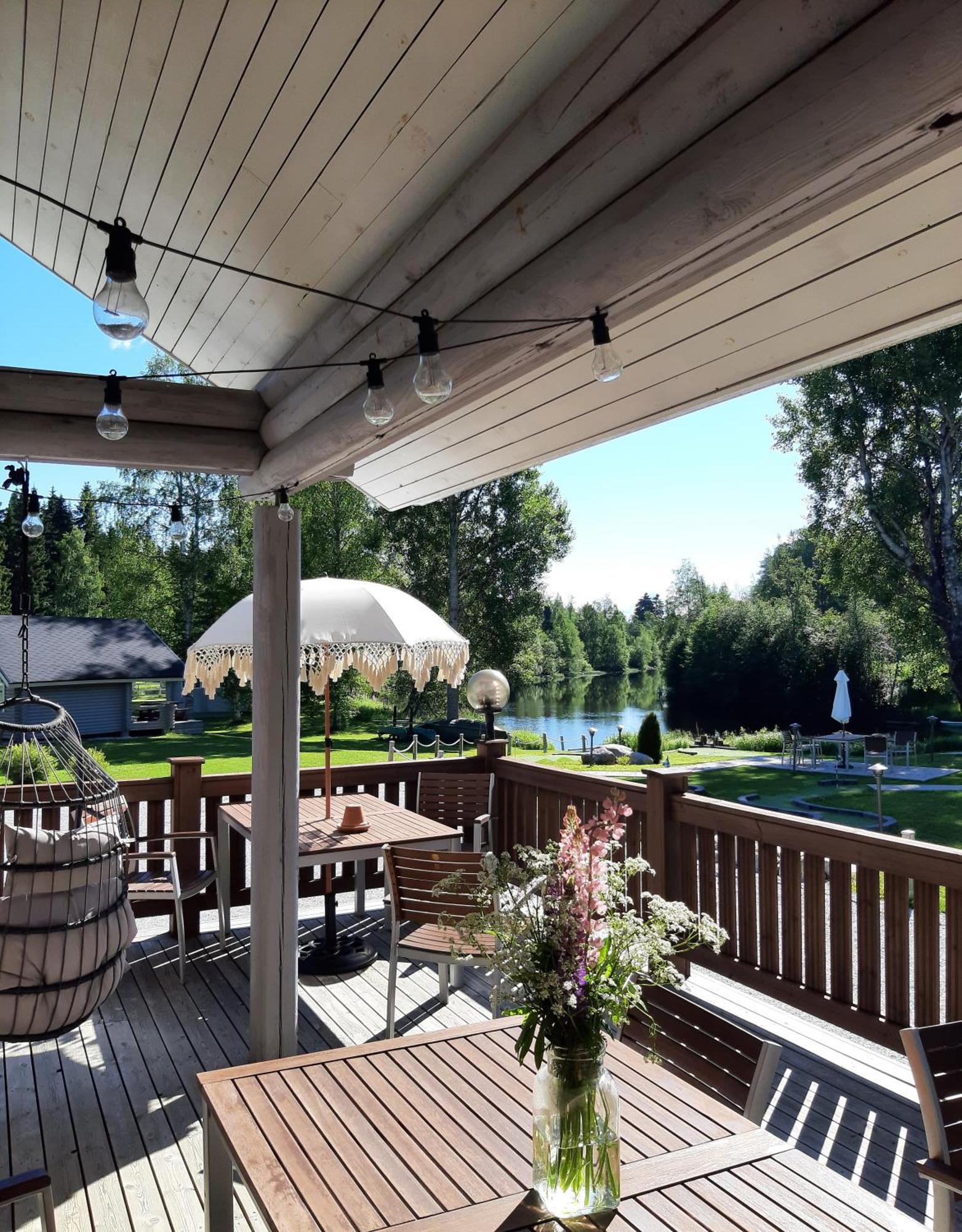 Hotel Huhtaniemen Moekkikylae Veteli Esterno foto