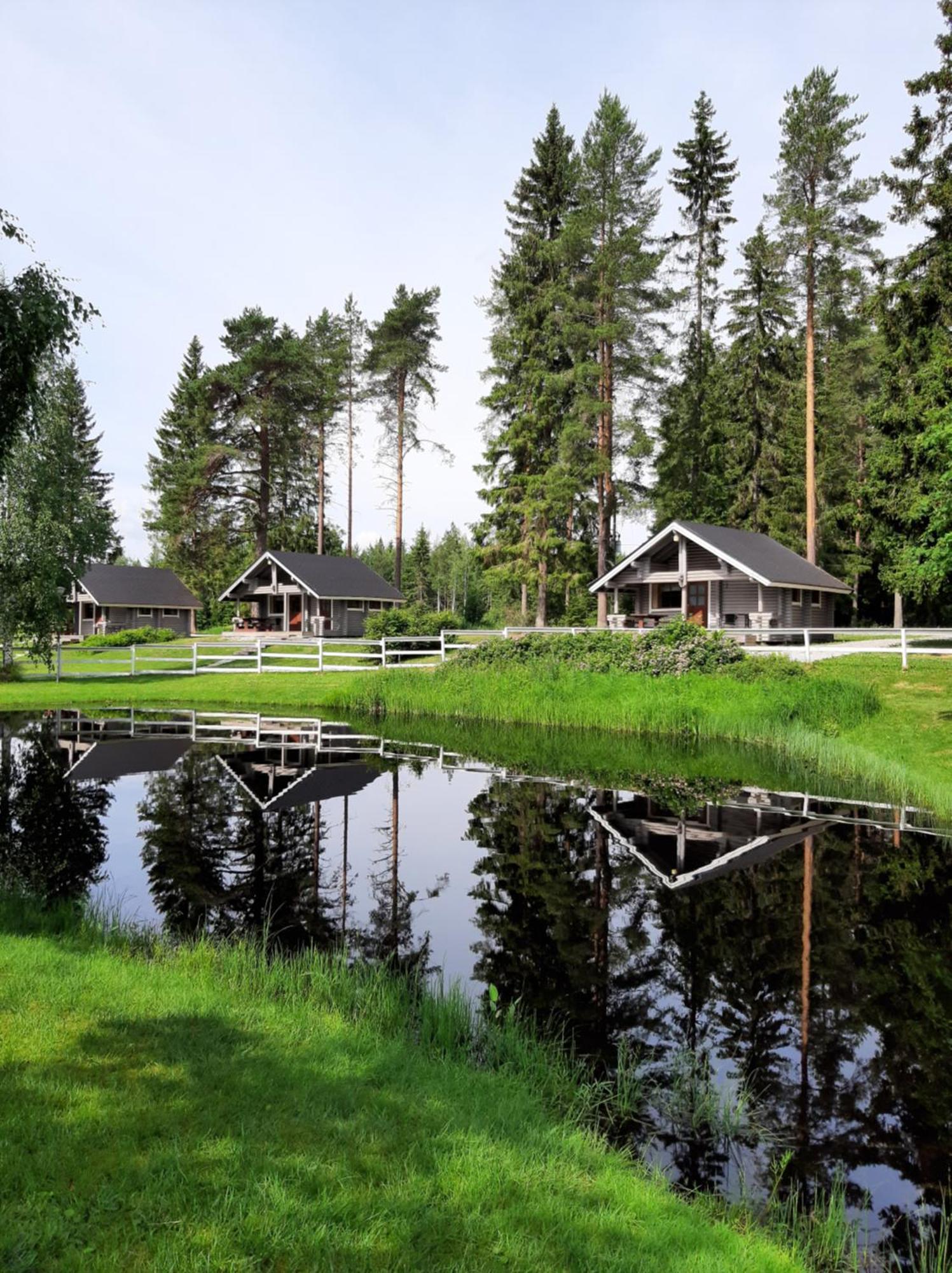 Hotel Huhtaniemen Moekkikylae Veteli Esterno foto