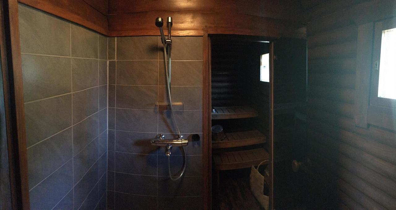 Hotel Huhtaniemen Moekkikylae Veteli Esterno foto