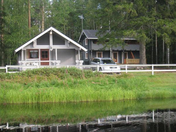 Hotel Huhtaniemen Moekkikylae Veteli Esterno foto